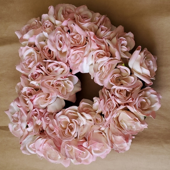 Heart shape pink roses wall decorative artificial flowers - Picture 1 of 5